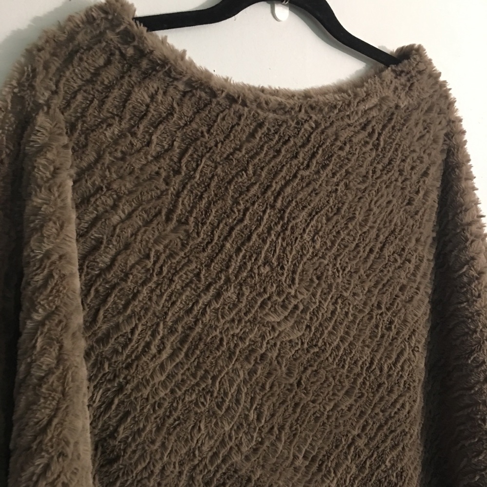 NWT FaDivo New York Sand Textured Poncho: One Size - Picture 3 of 7